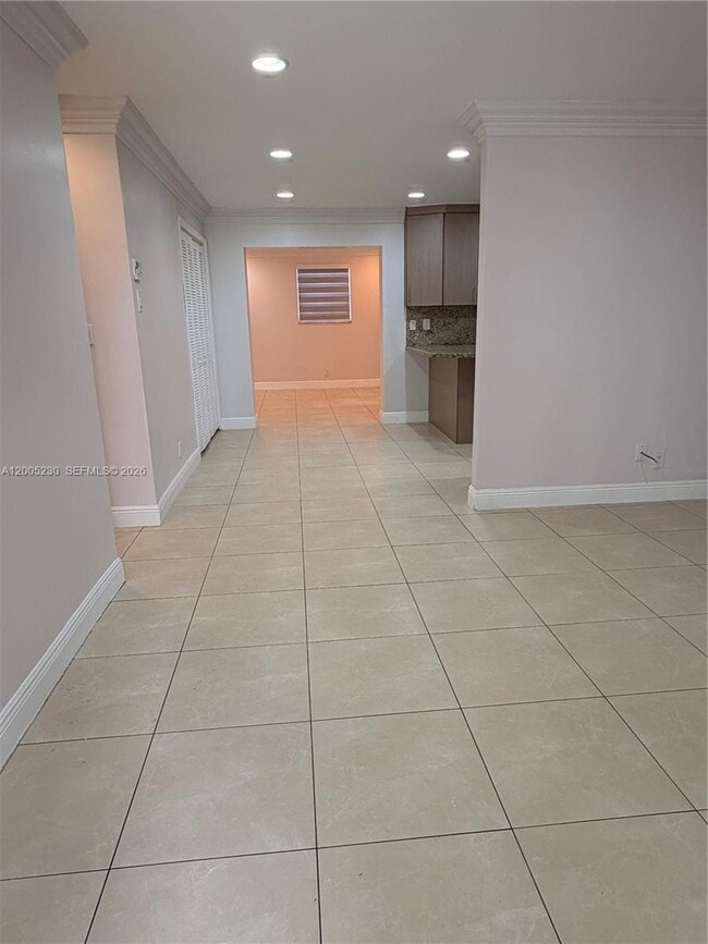 Photo - 3011 N 74th Way