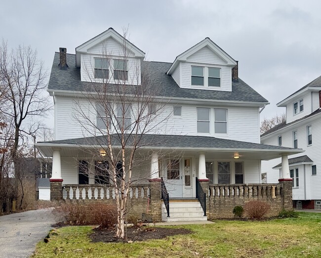 Photo - 2407 Woodmere Dr