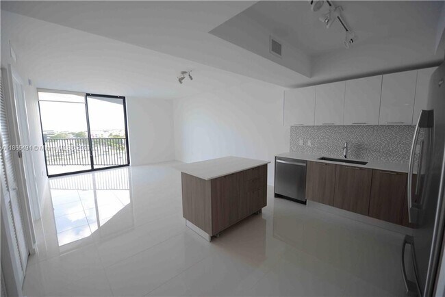Photo - 5252 NW 85th Ave Unidad 607
