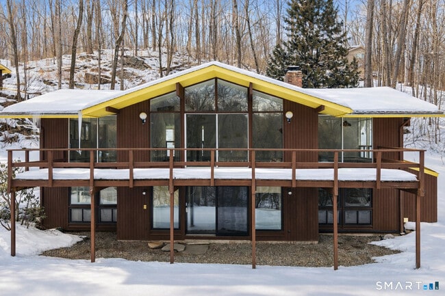 Building Photo - 304 Olmstead Hill Rd