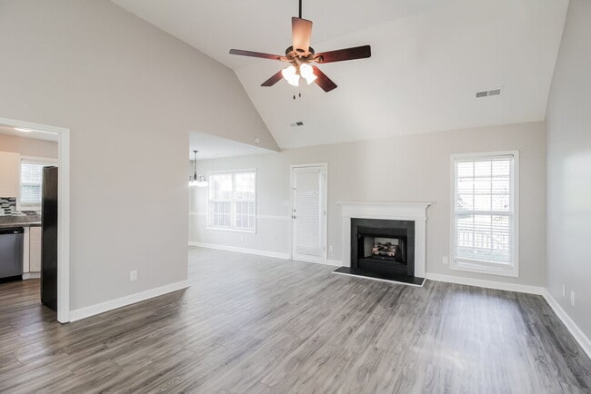 Photo - 3201 Creek Trail Rd