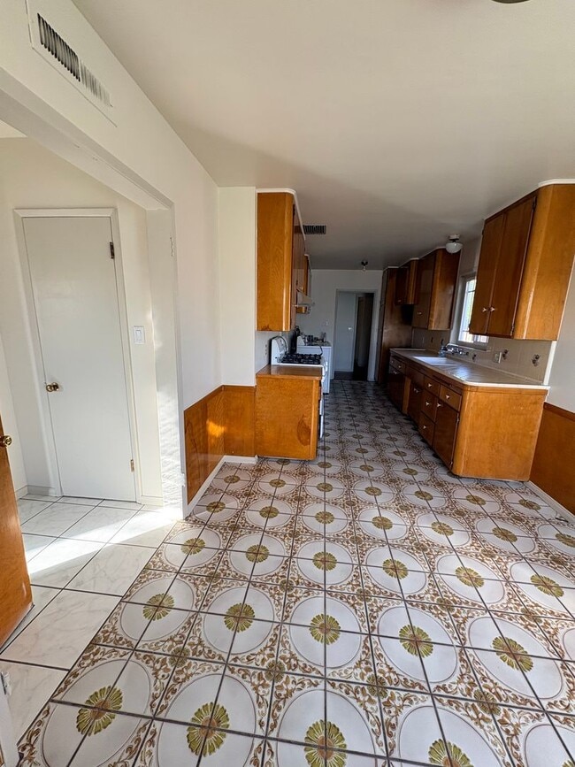 Photo - beautiful 4 bedroom 4 baths in West covina. Must see!