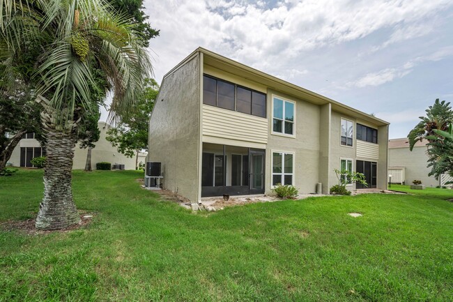 Photo - 645 Windrush Bay Dr