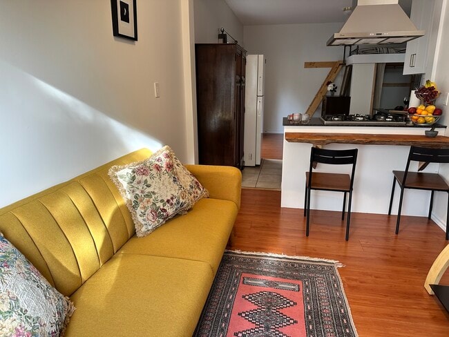 Photo - 7633 Plum Av Unit Attached Suite