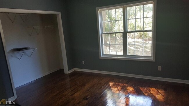 Photo - 854 Ridge Ave NW Unidad A