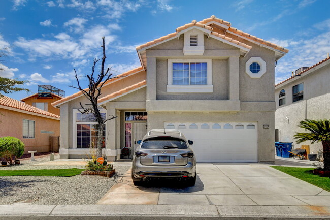 Building Photo - Recently Remodeled 3 Bedroom 2 Bathroom Town House