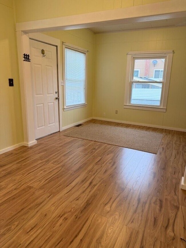 Photo - COZY 1 BED 1 BATH HOUSE