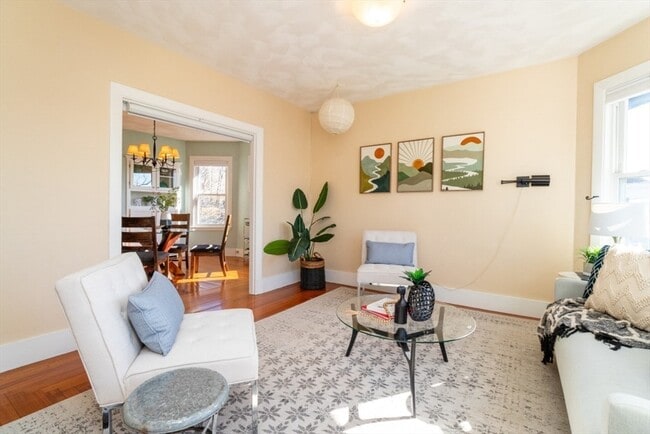 Photo - 23 Wenham St Unit 2