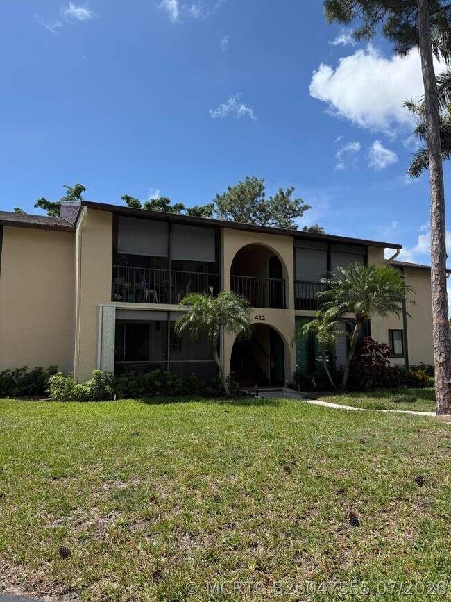 Building Photo - 422 Pine Glen Ln Unit A-1
