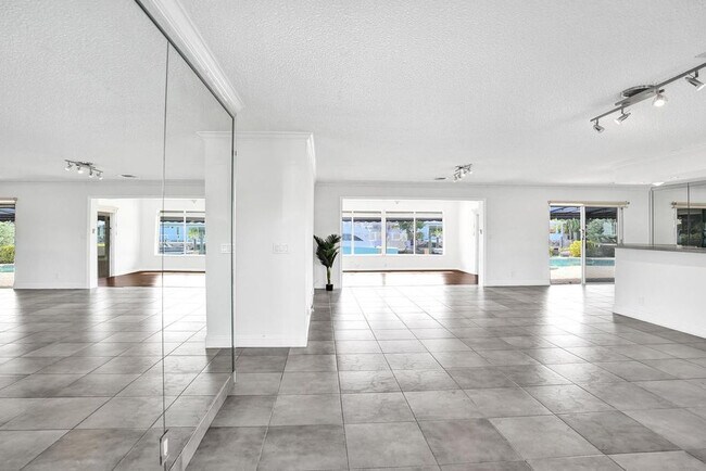 Photo - 2632 SE 10th Ct