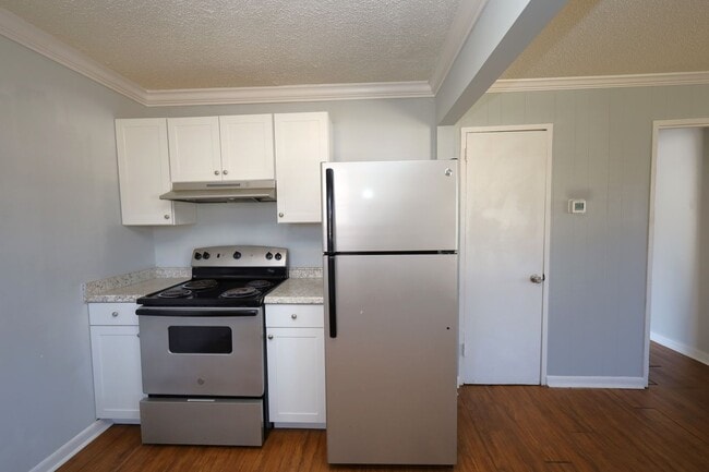 Photo - 817 Lilly St