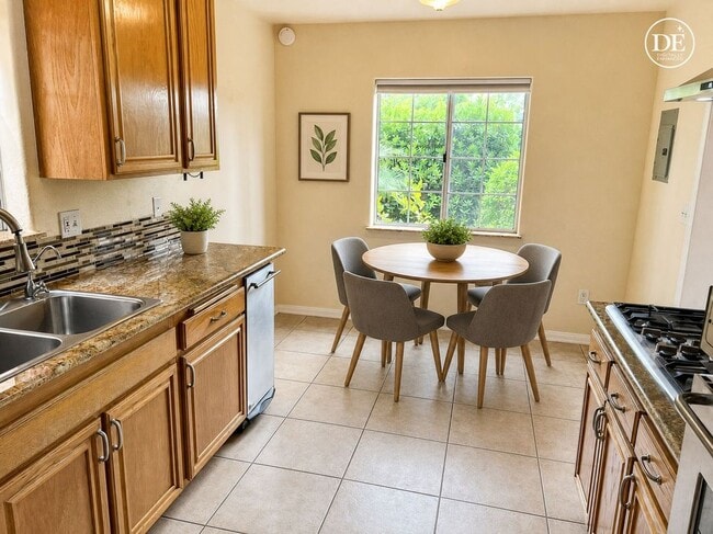 5228 Vantage Ave Unit 6