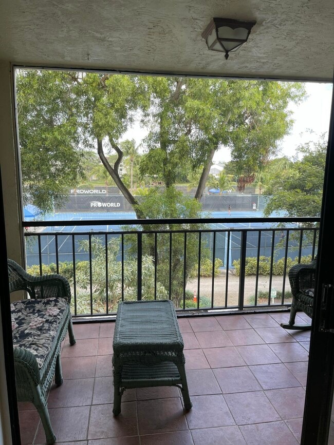 Photo - 825 Egret Cir Unit 306