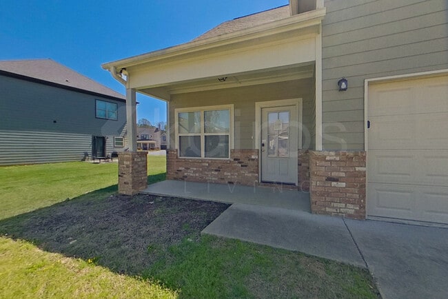 Photo - 105 Robin St