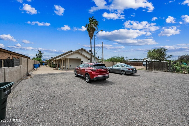 Building Photo - 2901 E Campo Bello Dr Unit 3 Rental