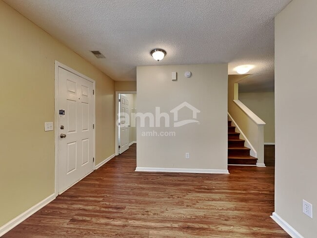 Photo - 111 Kilpatrick Ct