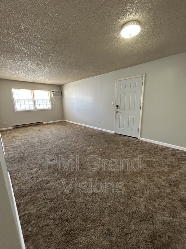 Photo - 24 W Buchanan Ave Unit 5