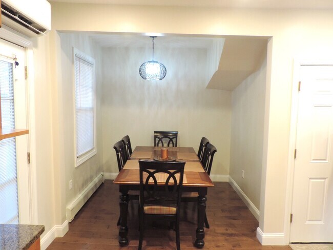 Photo - 7 Ward Ct Unidad 2