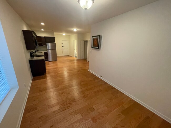 Photo - 99 Pine St Unit 405