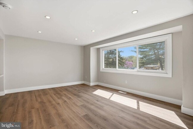 Photo - 9419 Merryrest Rd