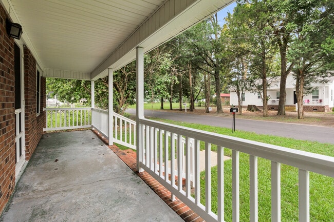 Photo - 1614 McKinley Ave