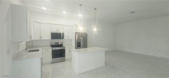 Photo - 4737 14th St SW