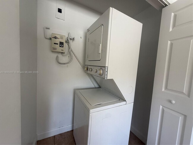Photo - 223 Calabria Ave Condo Unit 10