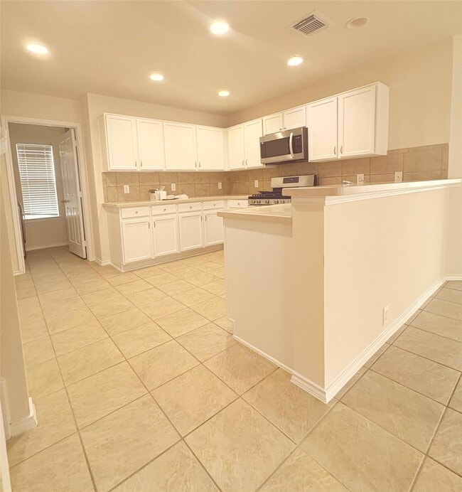 Photo - 5818 Kenwood