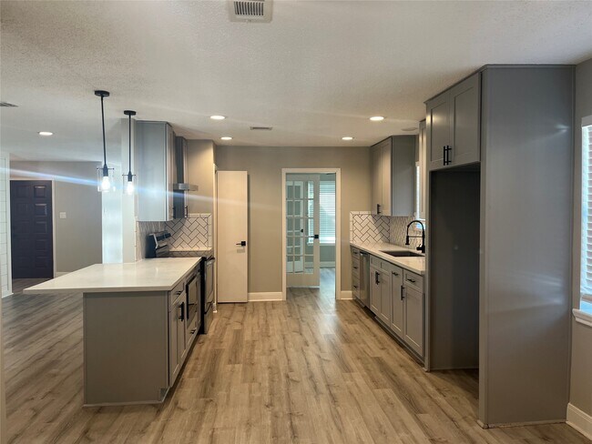 Photo - 5730 Old Lodge Dr