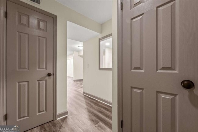 Photo - 210 Appleby Dr