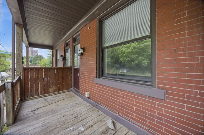 Photo - 225 Luray St Unit 219
