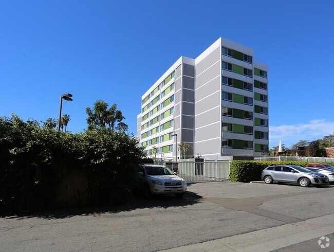 Building Photo - 14650 Sherman Way Rental