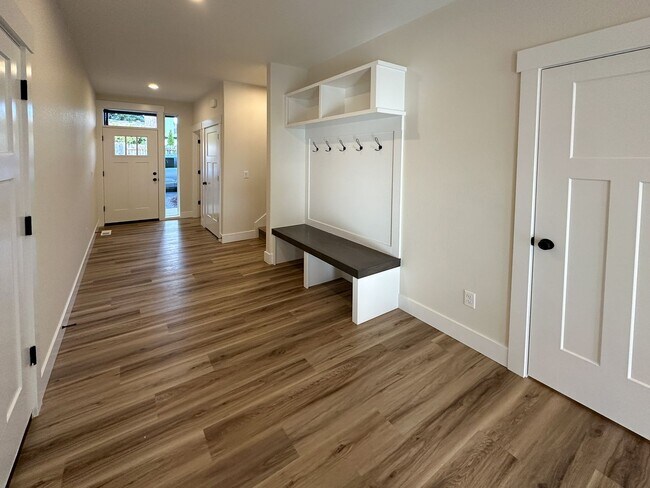 Photo - BOONE661-663 -NEW Unit 661