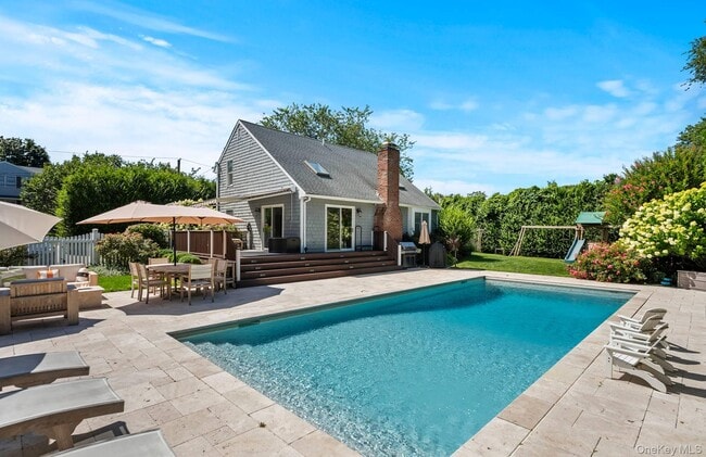 Photo - 28 Windermere Dr