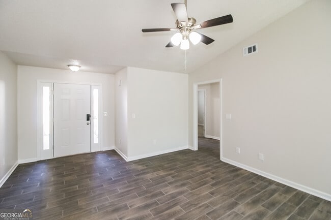 Photo - 10381 Commons Crossing