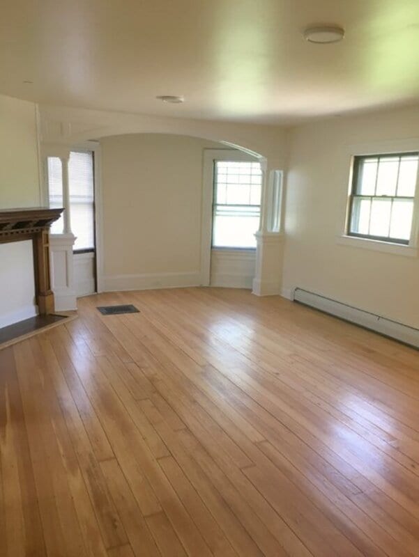 Photo - 308 Main St Unit 3
