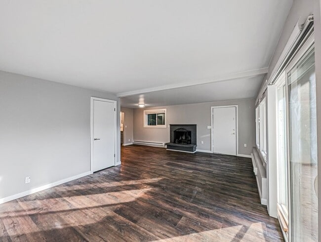 Photo - 5956 Fauntleroy Wy SW Unit 1