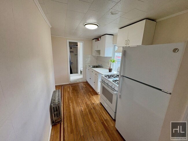 Photo - Carroll St, YONKERS Unit 3