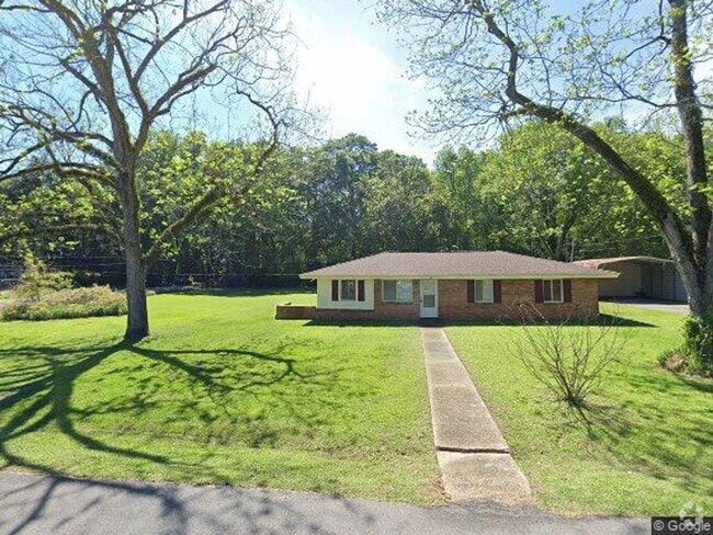 Building Photo - 3 Bed, 1 Bath in Montgomery close to Maxwell! Rental