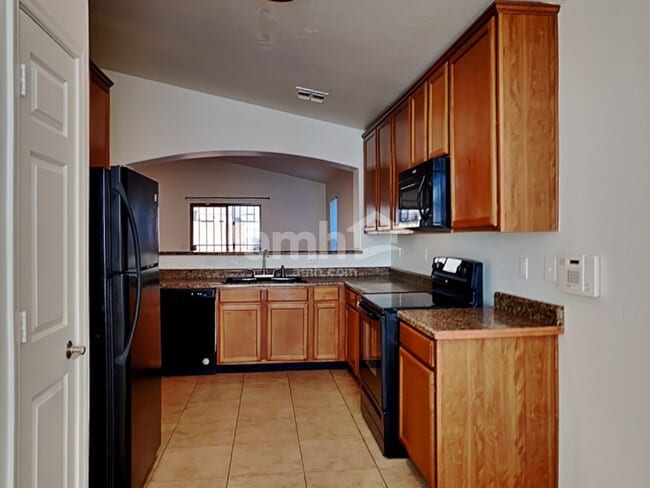 Photo - 11232 W Pierson St