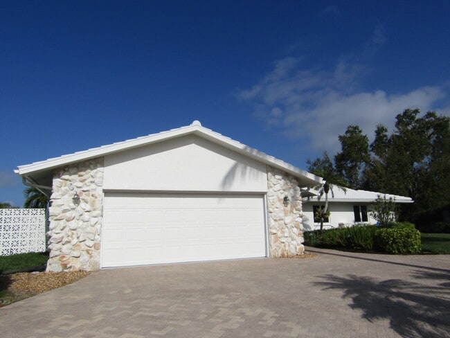 Photo - 468 Bellini Cir