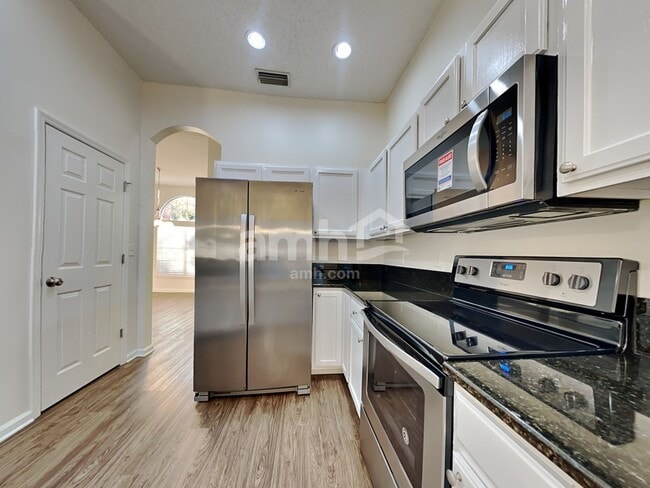 Photo - 125 Whisper Ridge Dr