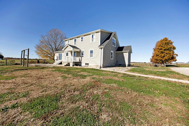 Photo - 180 White Mills Glendale Rd W