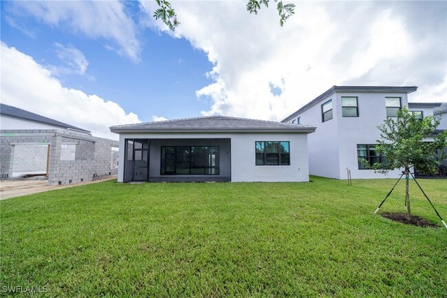 Building Photo - 21024 Teak Tree Ter