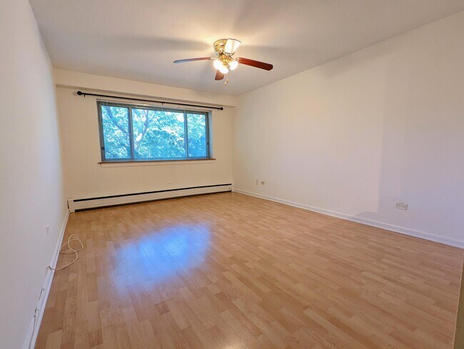 Photo - 737 Ridge Ave