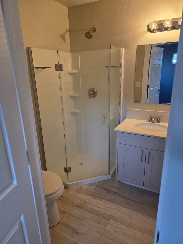 Photo - 6731 Saxton Ave