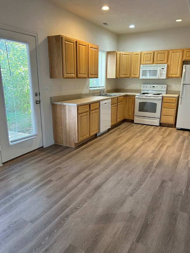 Photo - 14561 S Siltstone Rd