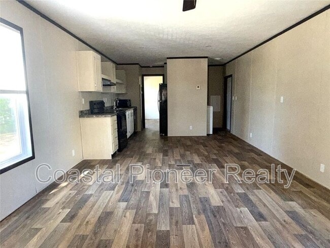 Photo - 806 N Swindell Ave