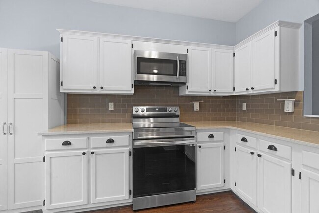 Photo - 3708 Gateway Pl