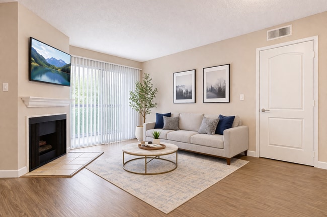 Building Photo - Tremont Apartments